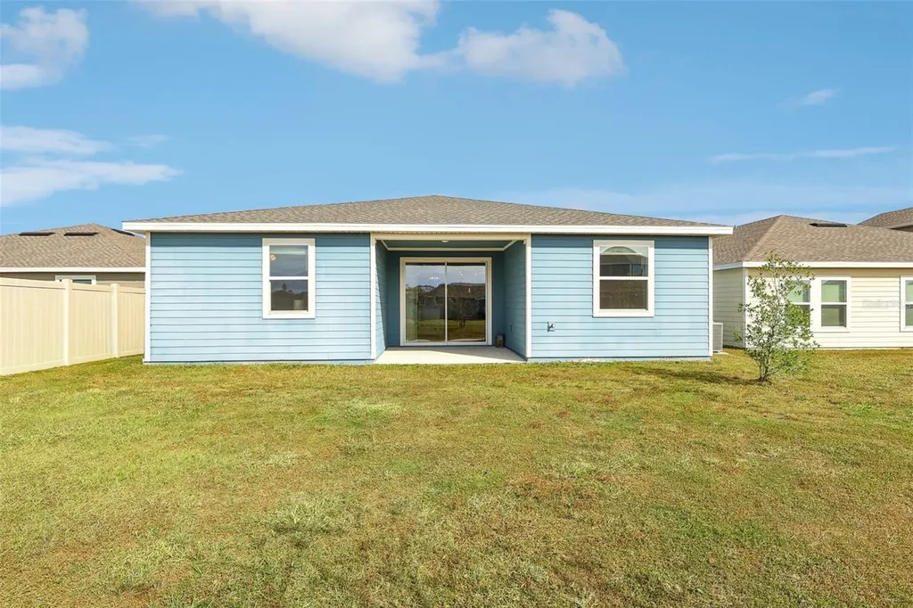 2002 Myrtle Pine Street Kissimmee FL 34746