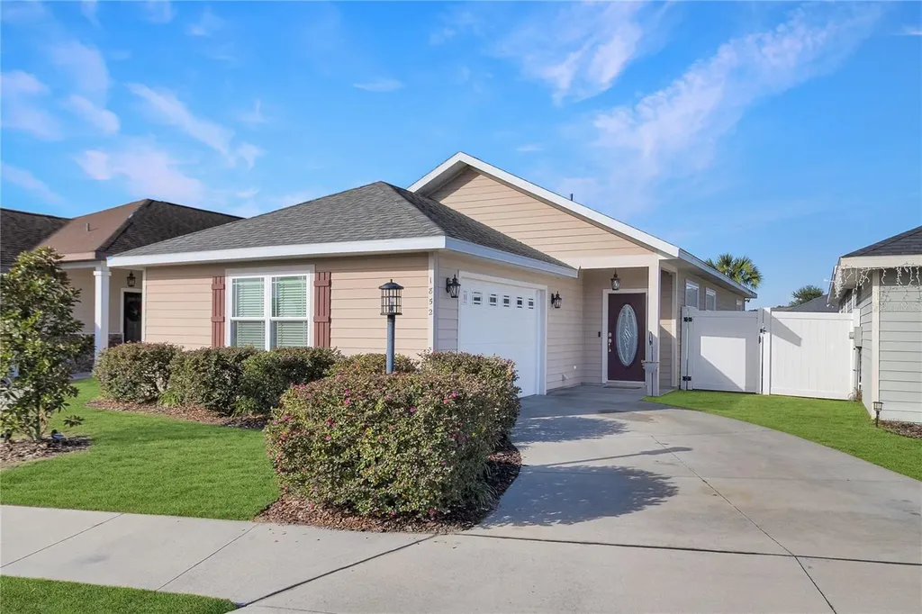 1852 SW 246th Drive Newberry FL 32669