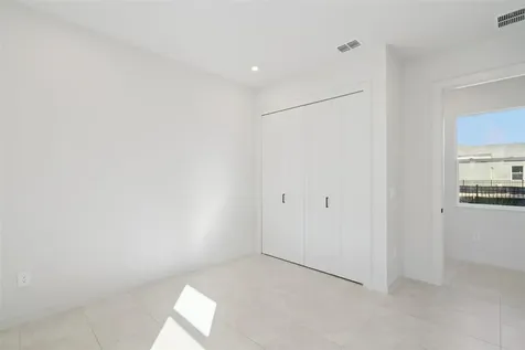 438 Skyfield Court Lady Lake FL 32159