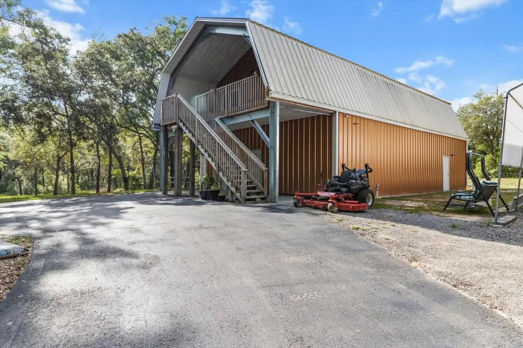 7059 N Lecanto Highway Hernando FL 34442