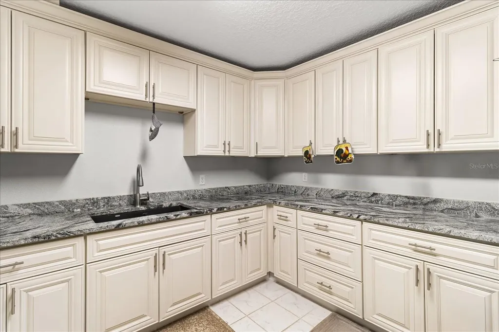 7059 N Lecanto Highway Hernando FL 34442