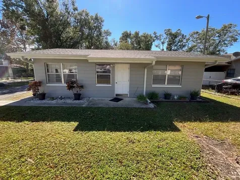 9004 W Cluster Avenue Tampa FL 33615