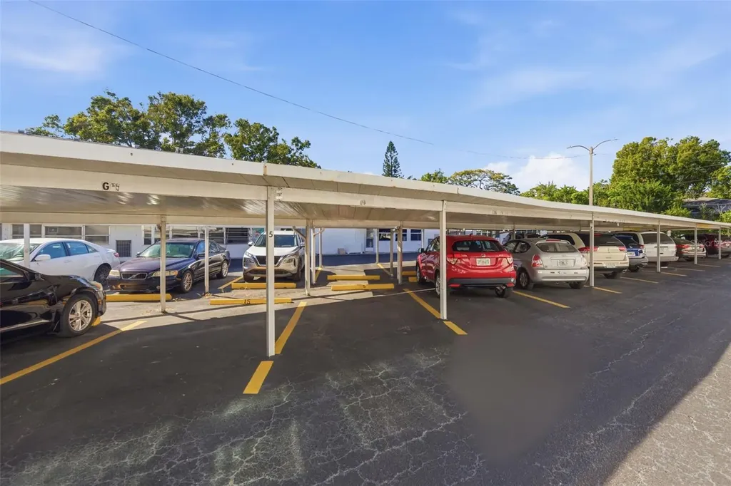 5876 21st Street N St Petersburg FL 33714