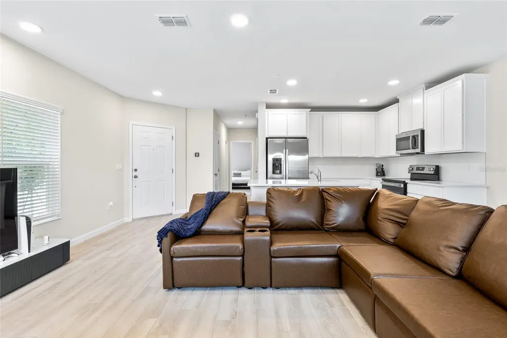 4701 New Orleans Cove Oviedo FL 32765