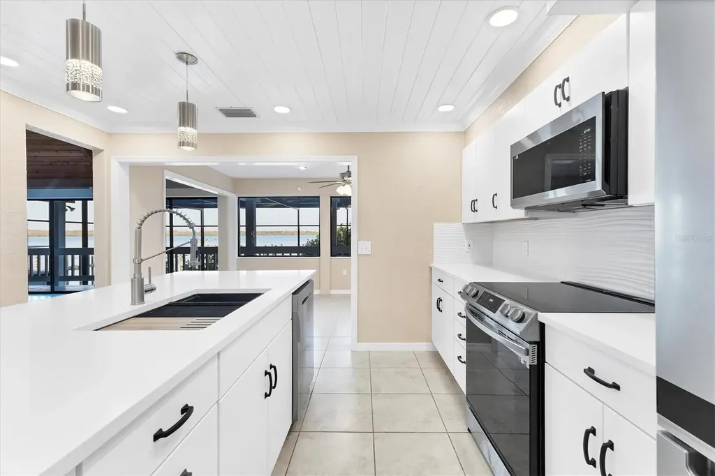 6895 Manasota Key Road Englewood FL 34223