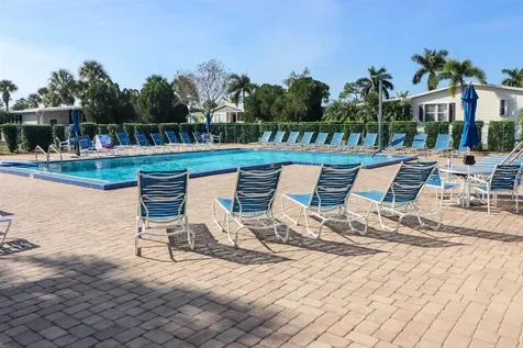 2100 Kings Highway Punta Gorda FL 33980