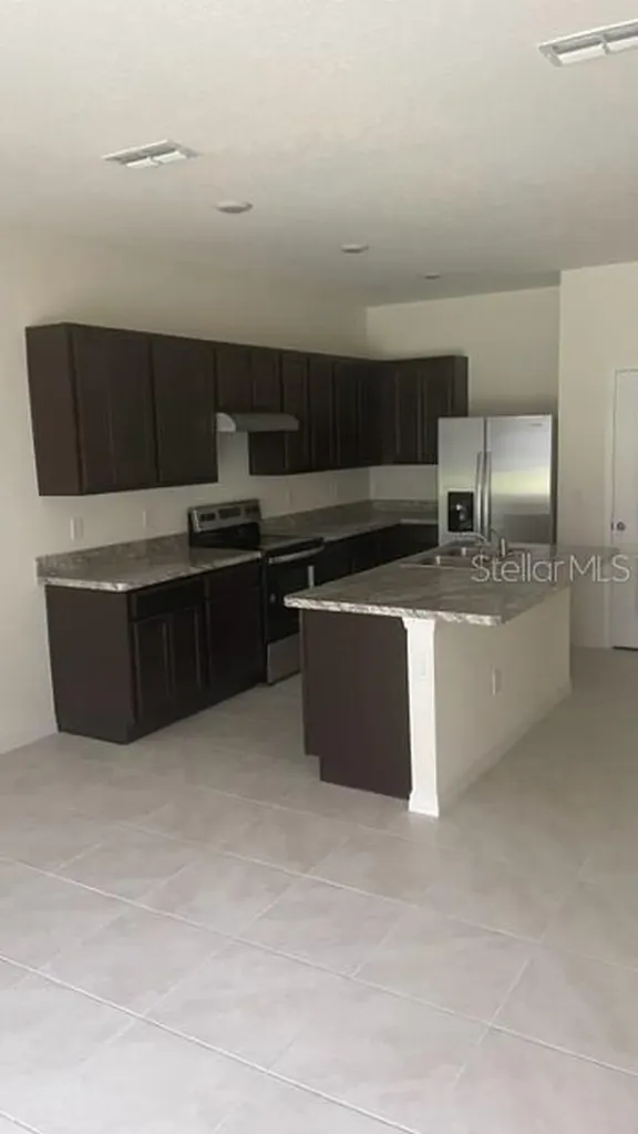 1256 Yellow Finch Drive Davenport FL 33837