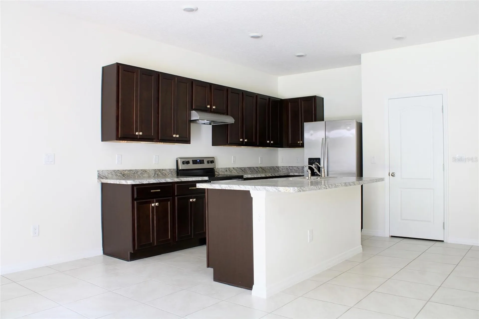 1256 Yellow Finch Drive Davenport FL 33837