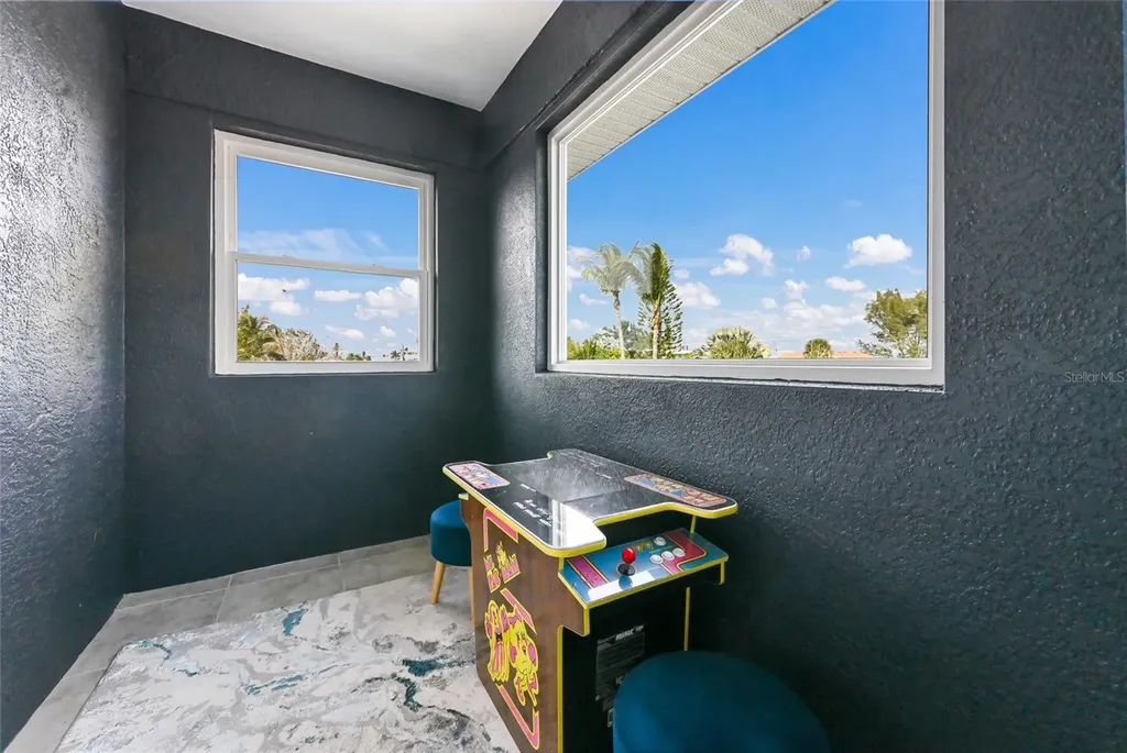 159 Crescent Drive Anna Maria FL 34216