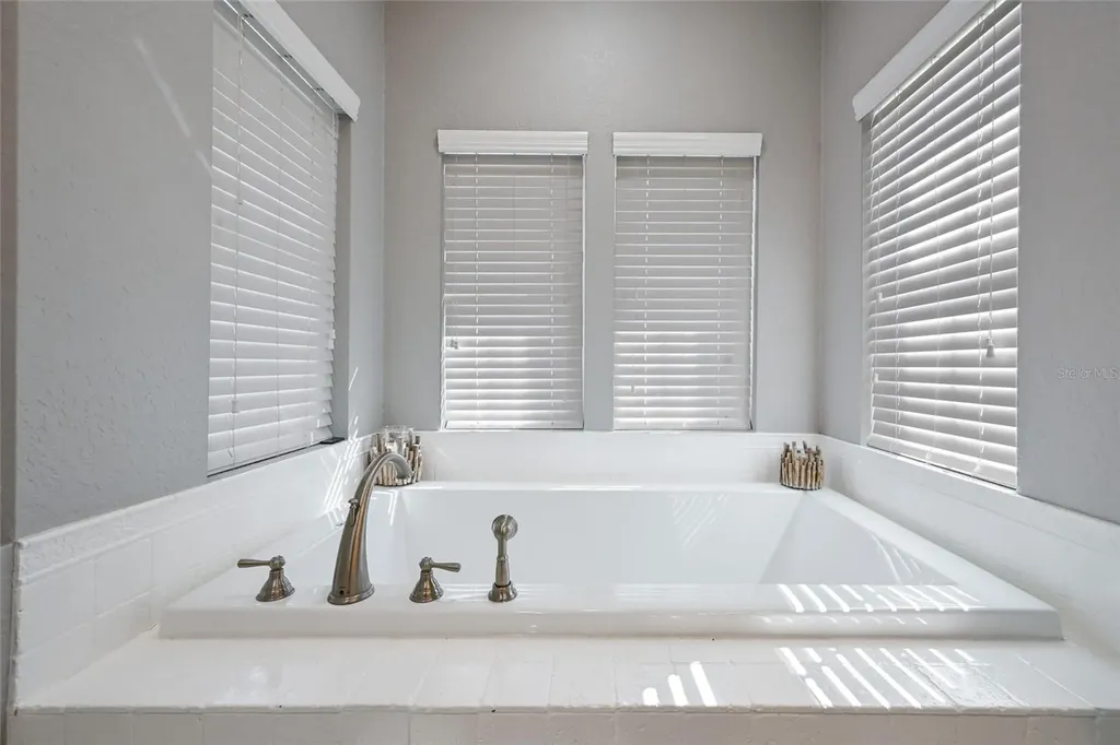 159 Crescent Drive Anna Maria FL 34216