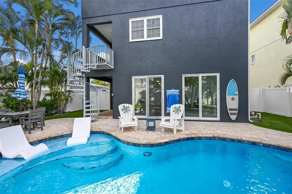 159 Crescent Drive Anna Maria FL 34216