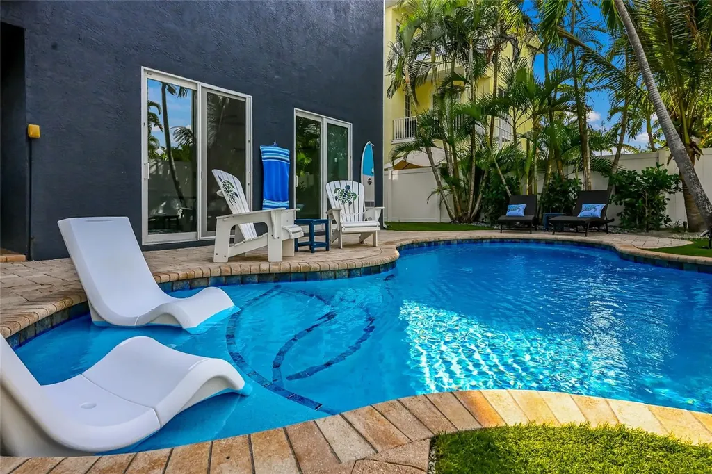 159 Crescent Drive Anna Maria FL 34216