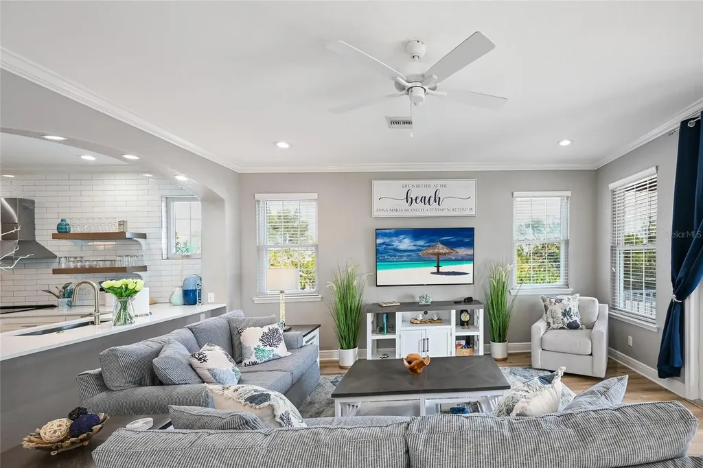 159 Crescent Drive Anna Maria FL 34216