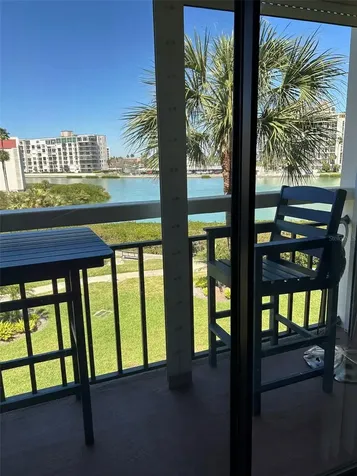 7871 Sailboat Key Boulevard S South Pasadena FL 33707