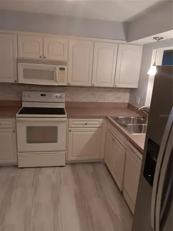 7871 Sailboat Key Boulevard S South Pasadena FL 33707