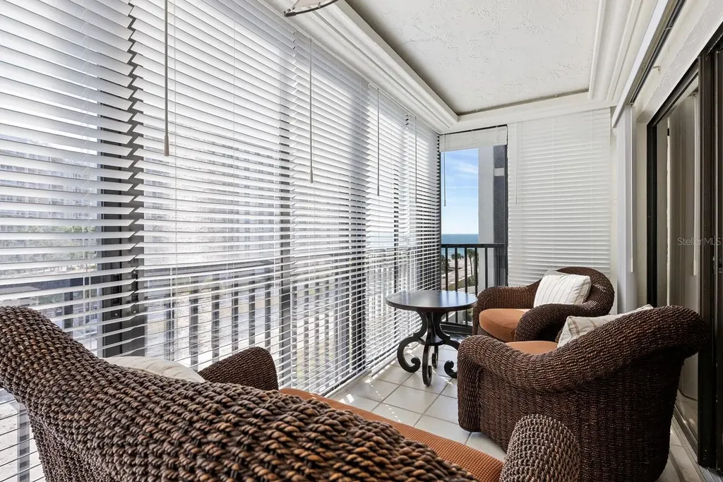 1104 Benjamin Franklin Drive Sarasota FL 34236