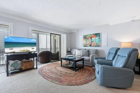 1104 Benjamin Franklin Drive Sarasota FL 34236