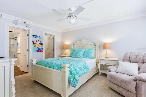 1104 Benjamin Franklin Drive Sarasota FL 34236
