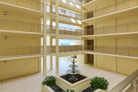1104 Benjamin Franklin Drive Sarasota FL 34236
