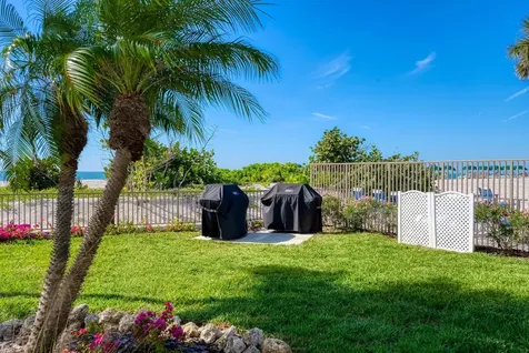 1104 Benjamin Franklin Drive Sarasota FL 34236