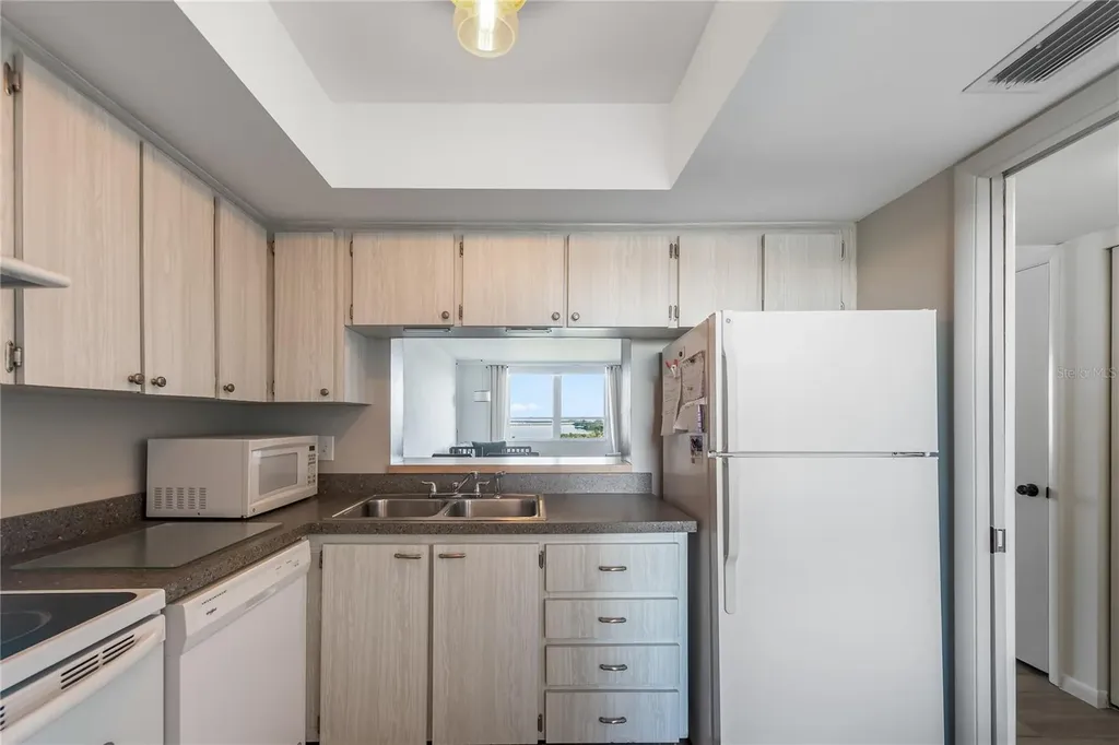 2616 Cove Cay Drive Clearwater FL 33760