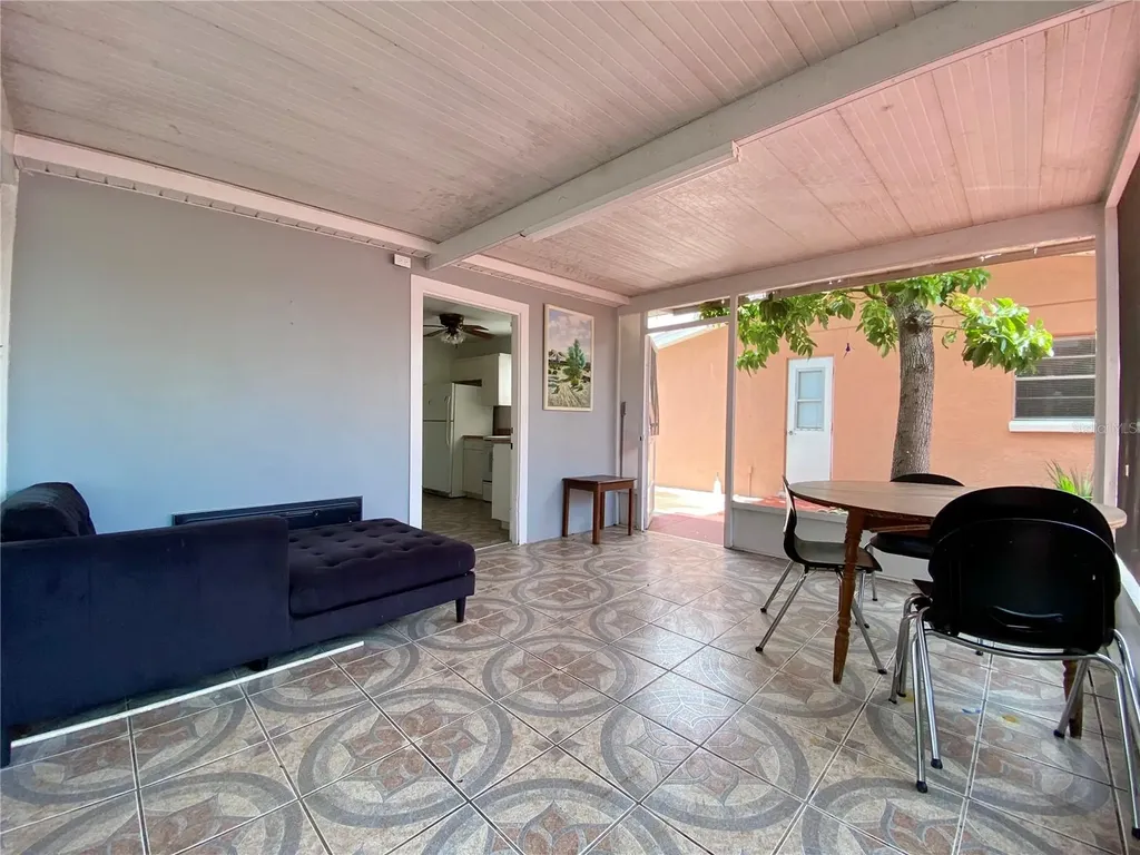 3112 W Tampa Bay Boulevard Tampa FL 33607