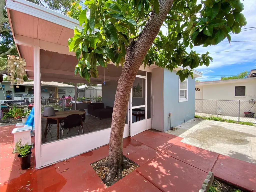 3112 W Tampa Bay Boulevard Tampa FL 33607