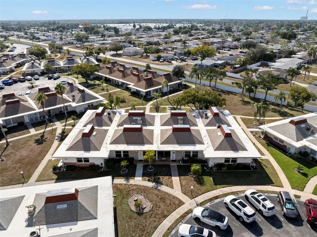 4353 Tahitian Gardens Circle Holiday FL 34691