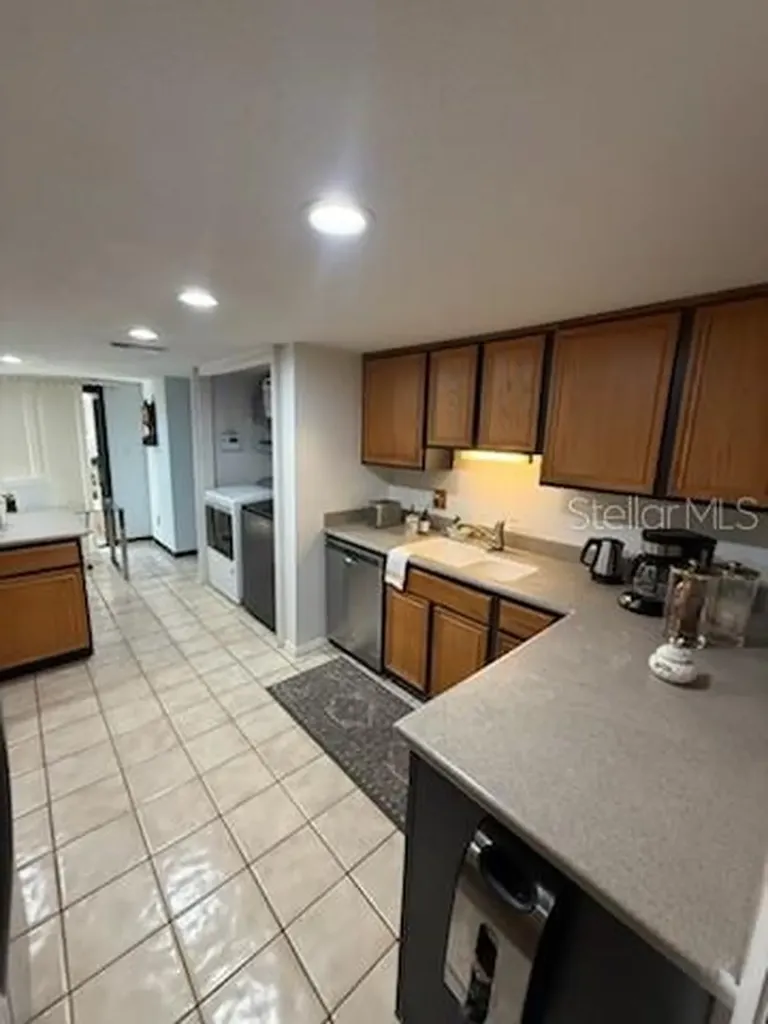 4846 Pebble Beach Orlando FL 32811