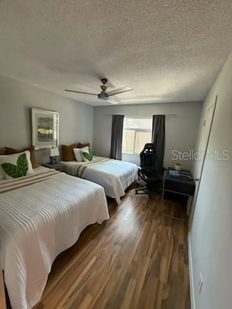 4846 Pebble Beach Orlando FL 32811
