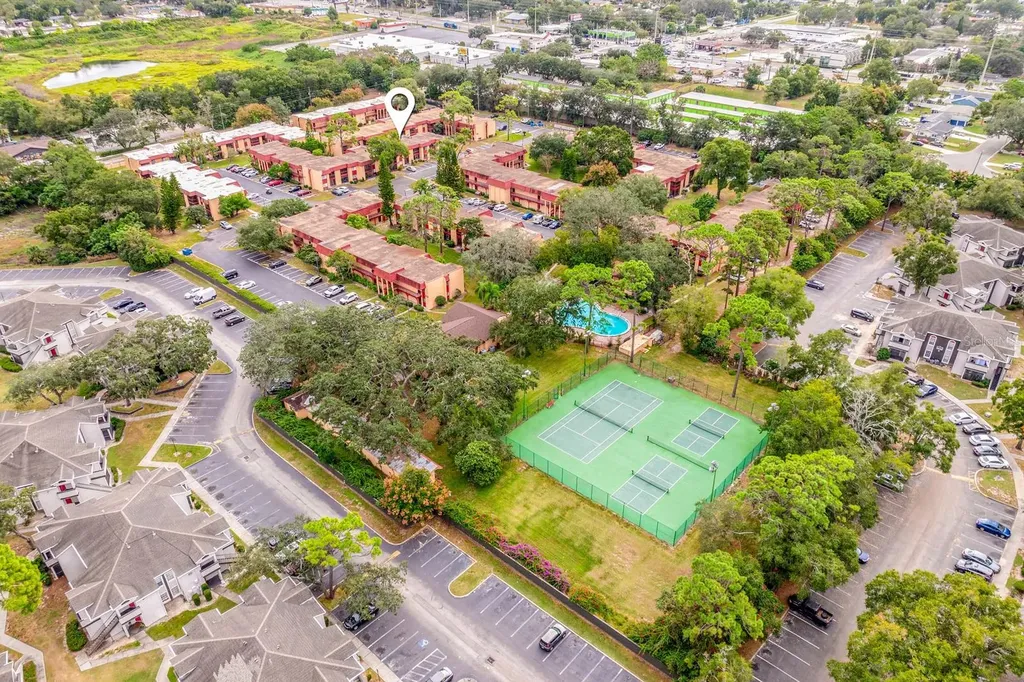 2860 N Powers Drive Orlando FL 32818