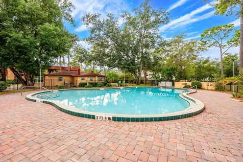2860 N Powers Drive Orlando FL 32818