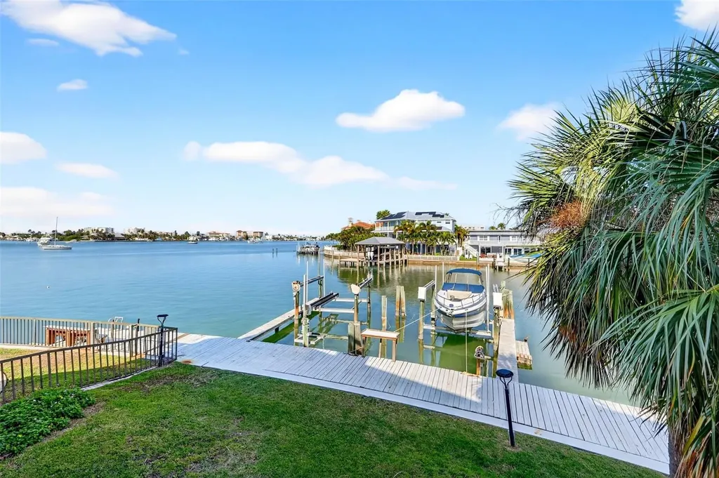214 Skiff Point Clearwater FL 33767