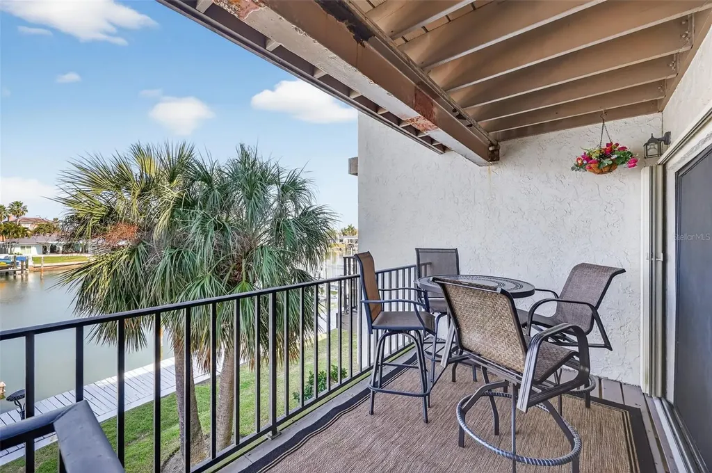 214 Skiff Point Clearwater FL 33767