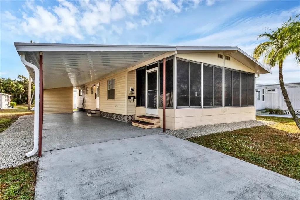 1212 45th Avenue E Ellenton FL 34222