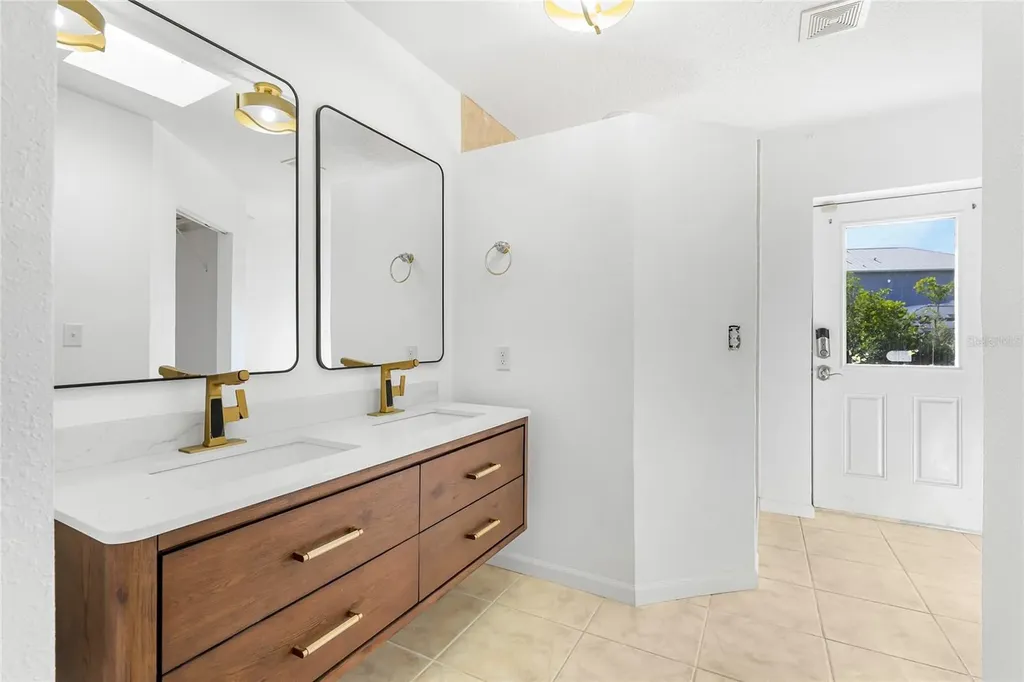 333 Sally Lee Drive Ellenton FL 34222
