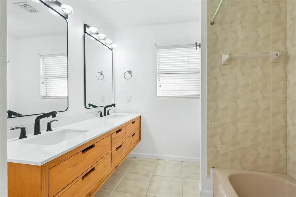 333 Sally Lee Drive Ellenton FL 34222