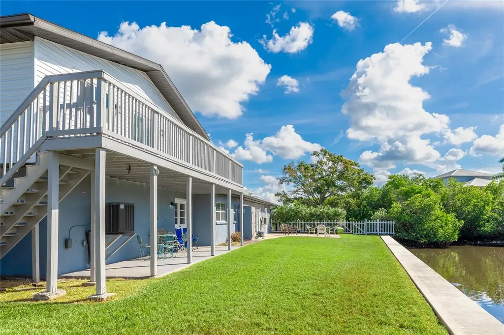 333 Sally Lee Drive Ellenton FL 34222