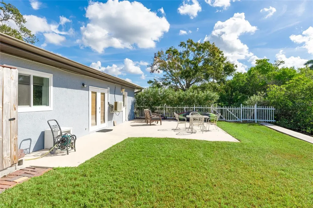 333 Sally Lee Drive Ellenton FL 34222