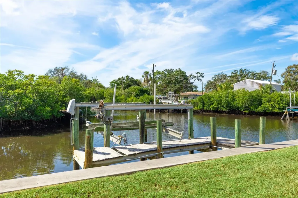 333 Sally Lee Drive Ellenton FL 34222