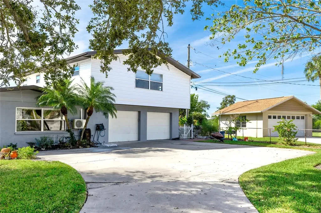 333 Sally Lee Drive Ellenton FL 34222