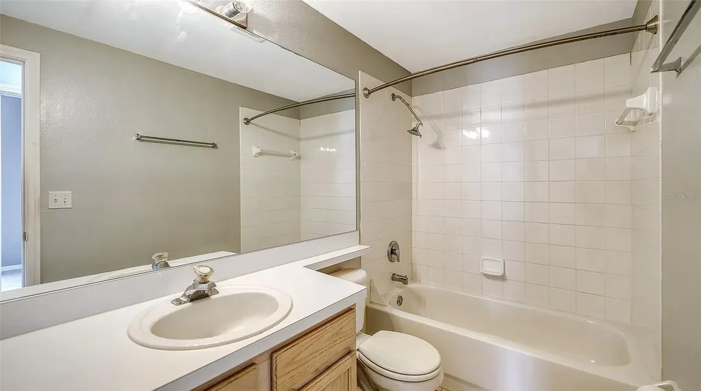 5513 47th Court E Bradenton FL 34203