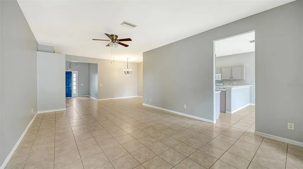 5513 47th Court E Bradenton FL 34203