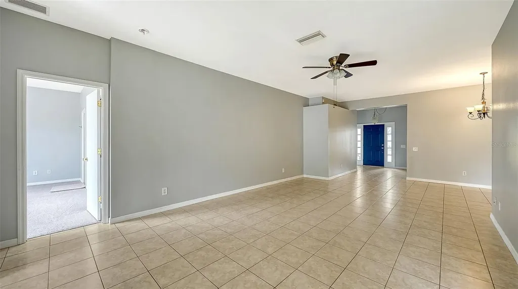 5513 47th Court E Bradenton FL 34203