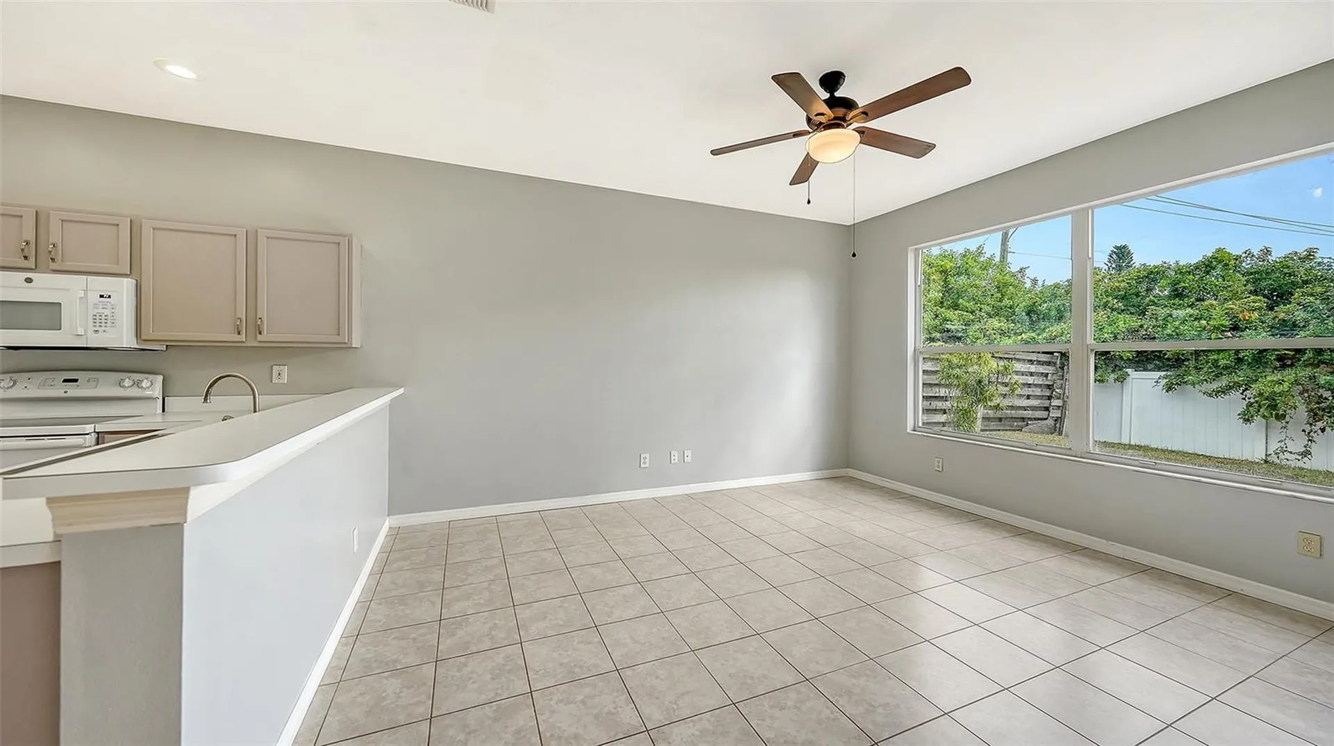 5513 47th Court E Bradenton FL 34203