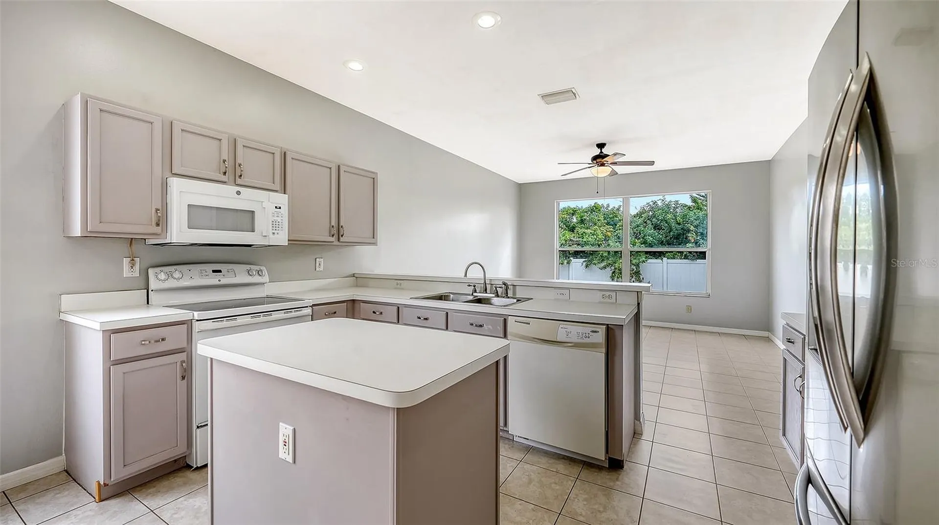 5513 47th Court E Bradenton FL 34203