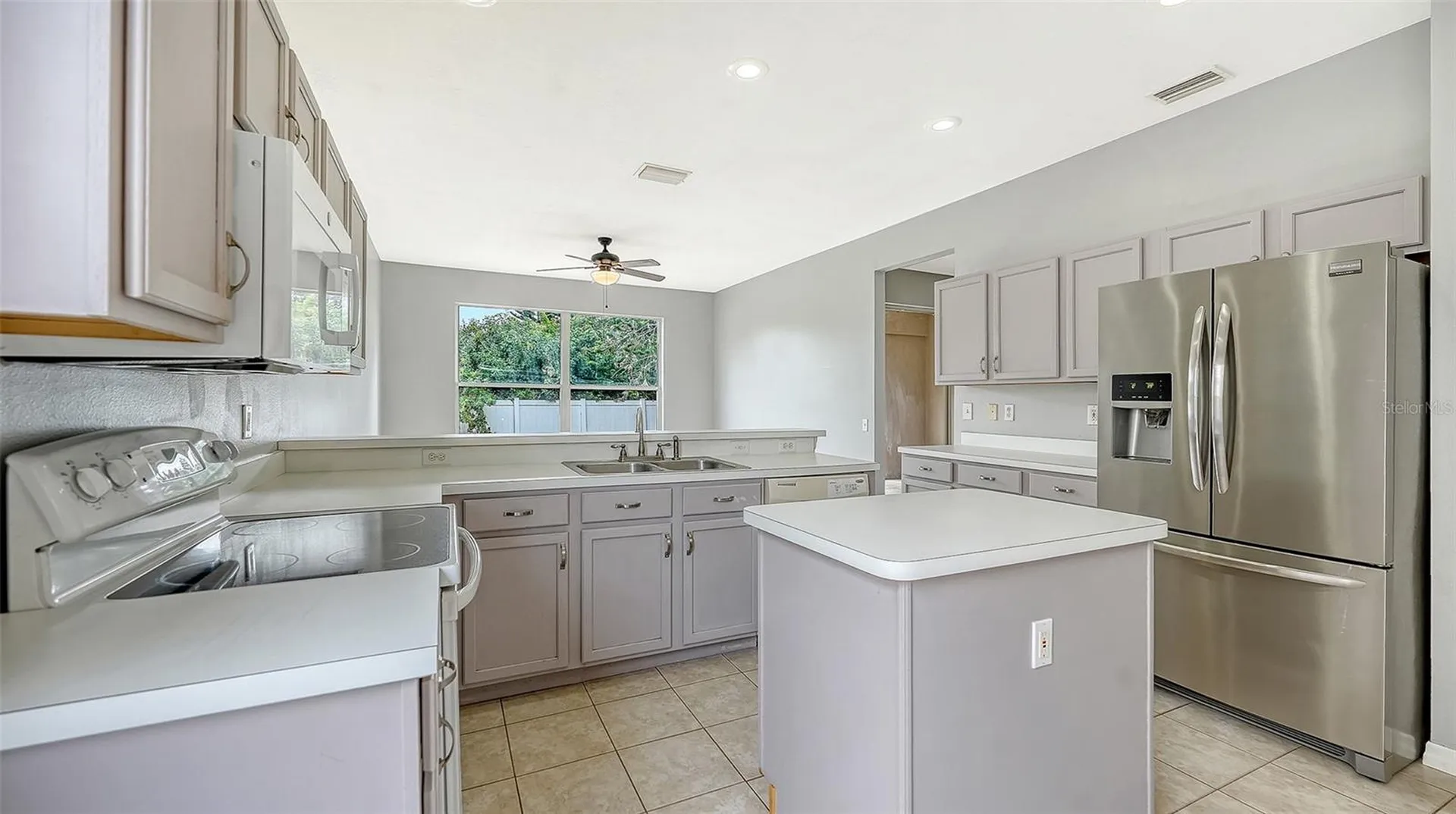 5513 47th Court E Bradenton FL 34203