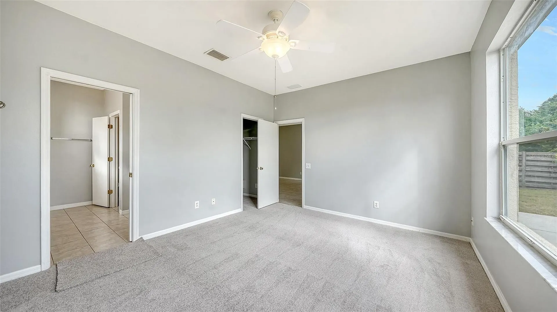 5513 47th Court E Bradenton FL 34203