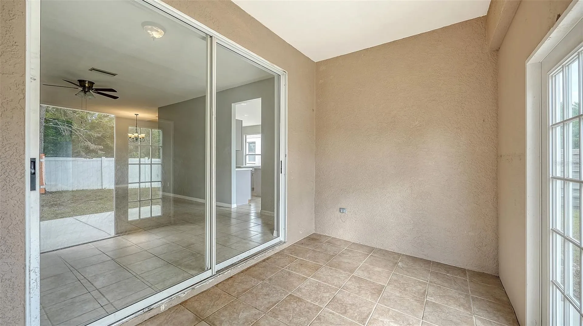 5513 47th Court E Bradenton FL 34203