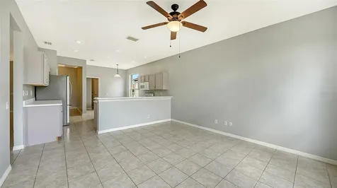 5513 47th Court E Bradenton FL 34203